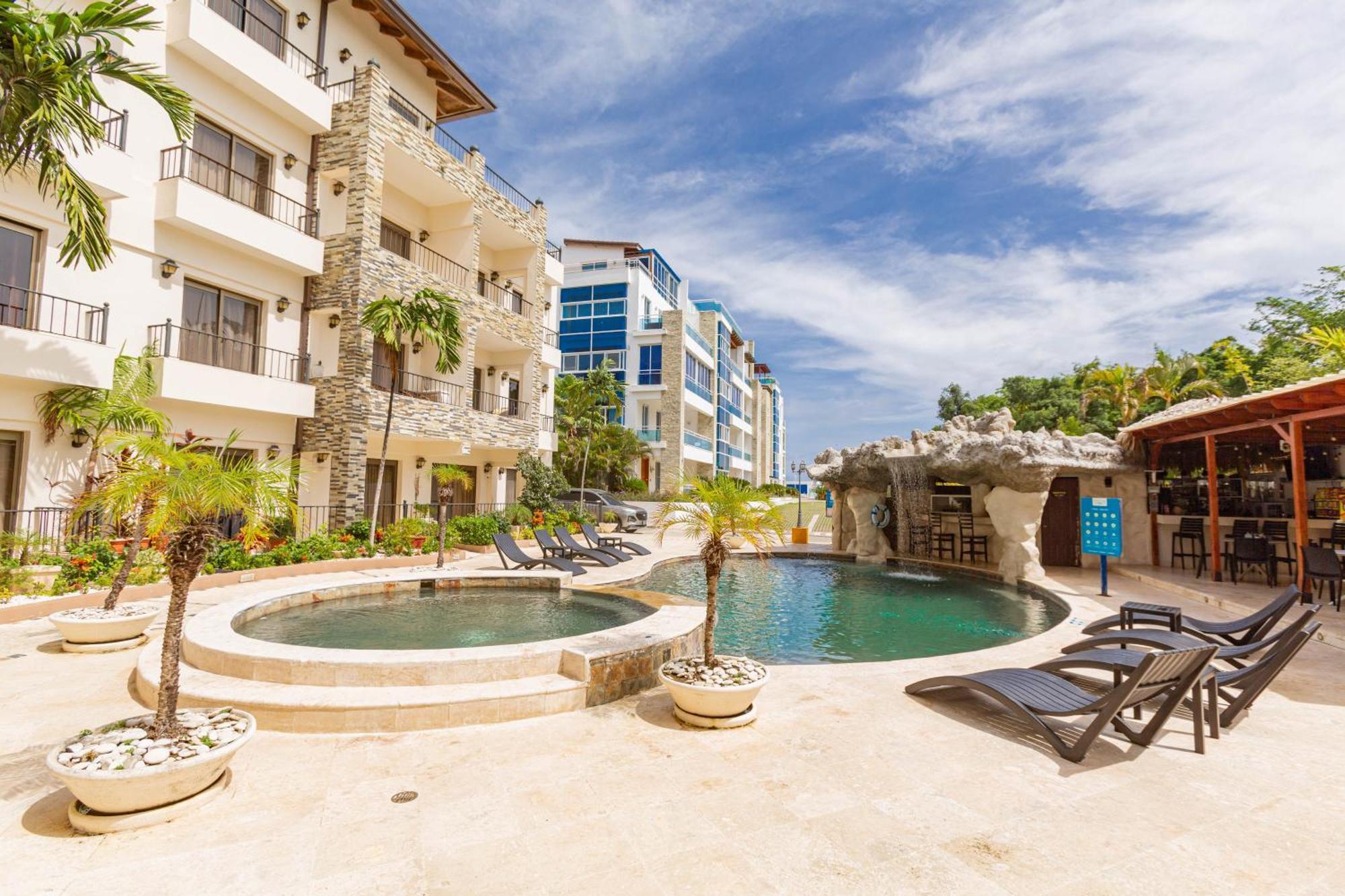 Suites At Grand Laguna Beach By Calisto Stays Сосуа Екстер'єр фото